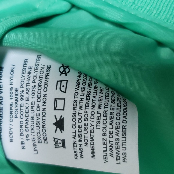 NWT Nike Essentials  Green Varsity Woven Bomber Jacket - Picture 10 of 14